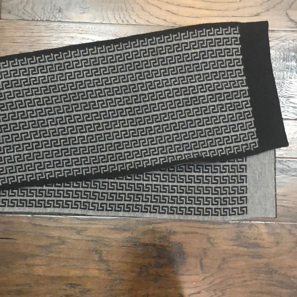 VERSACE WOOL SCARF